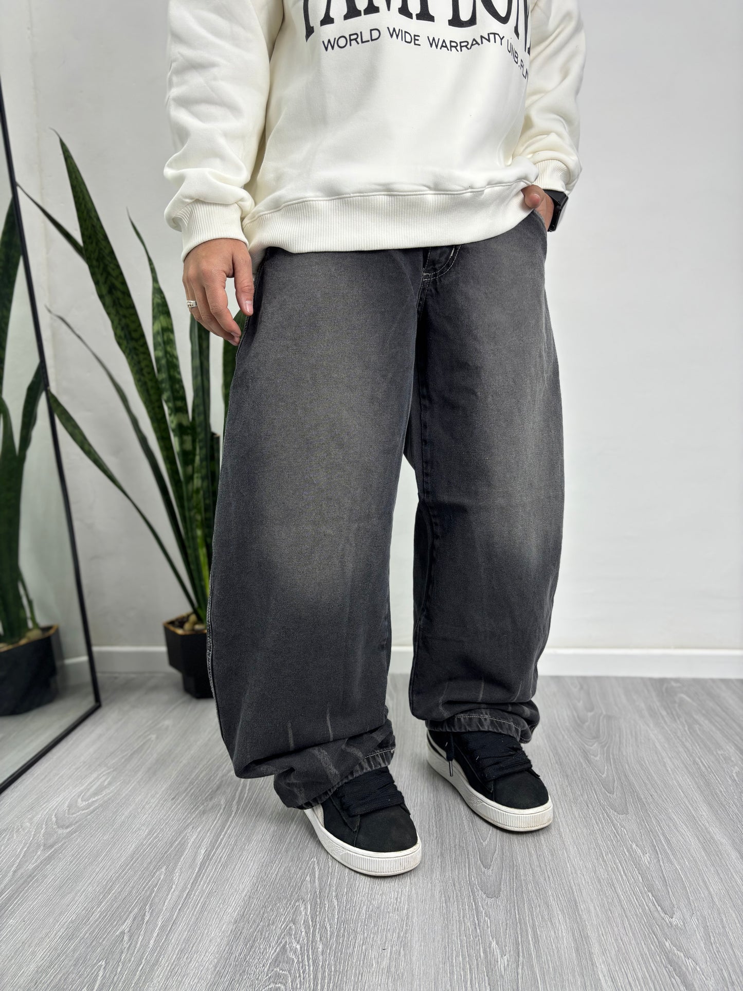 BAGGY RED FLAG