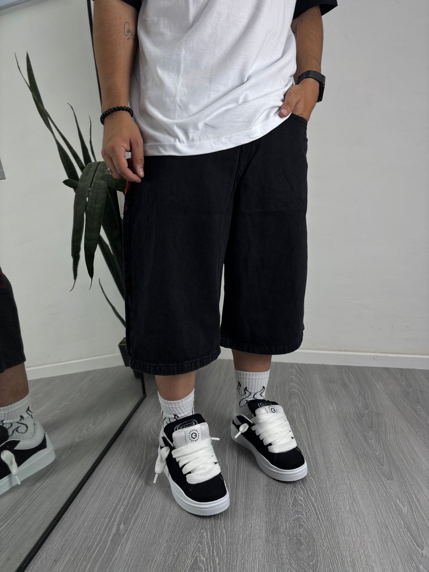 BERMUDA BAGGY VAMPIRE