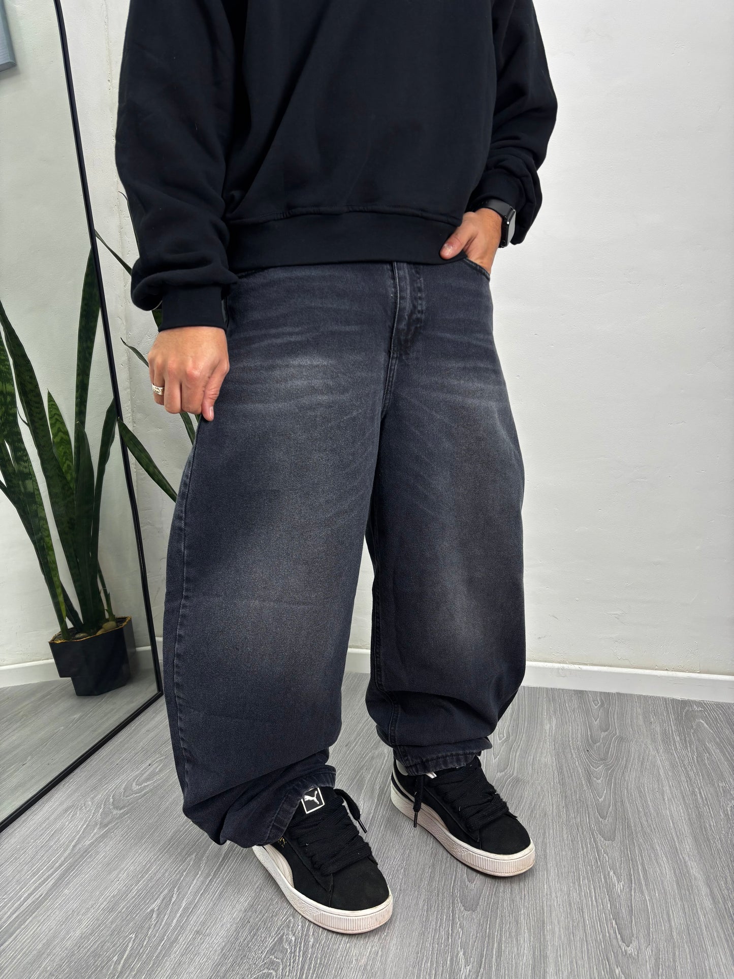 BAGGY GANGSTER