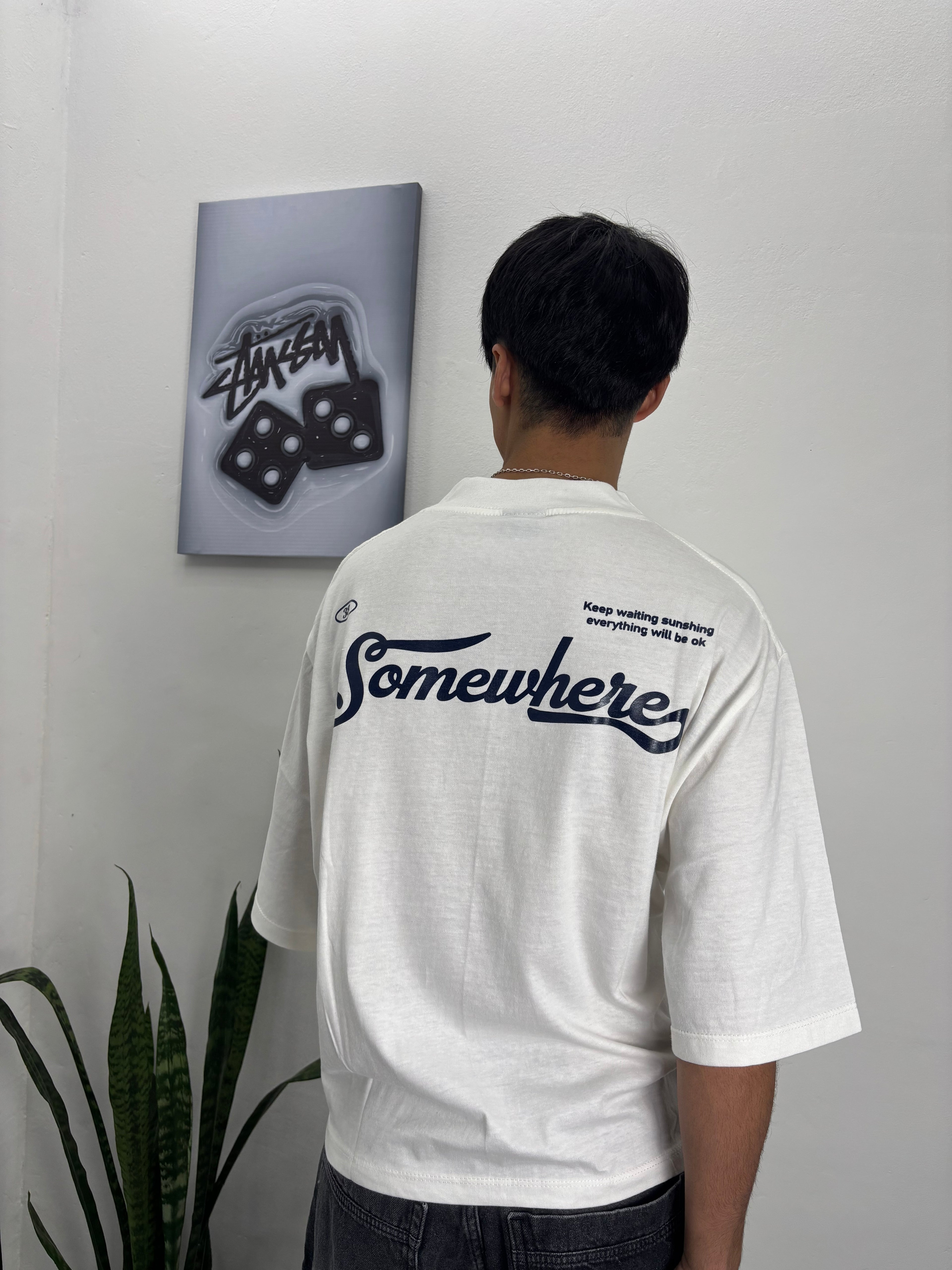 REMERA SOMEWHERE [boxyfit] #blanco