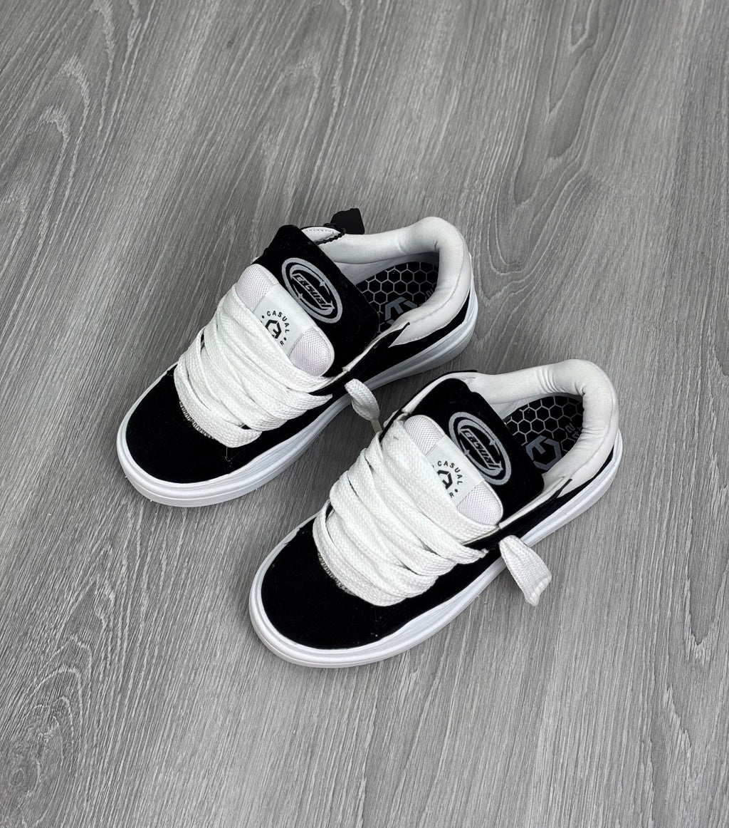 CHUNKY BLACK
