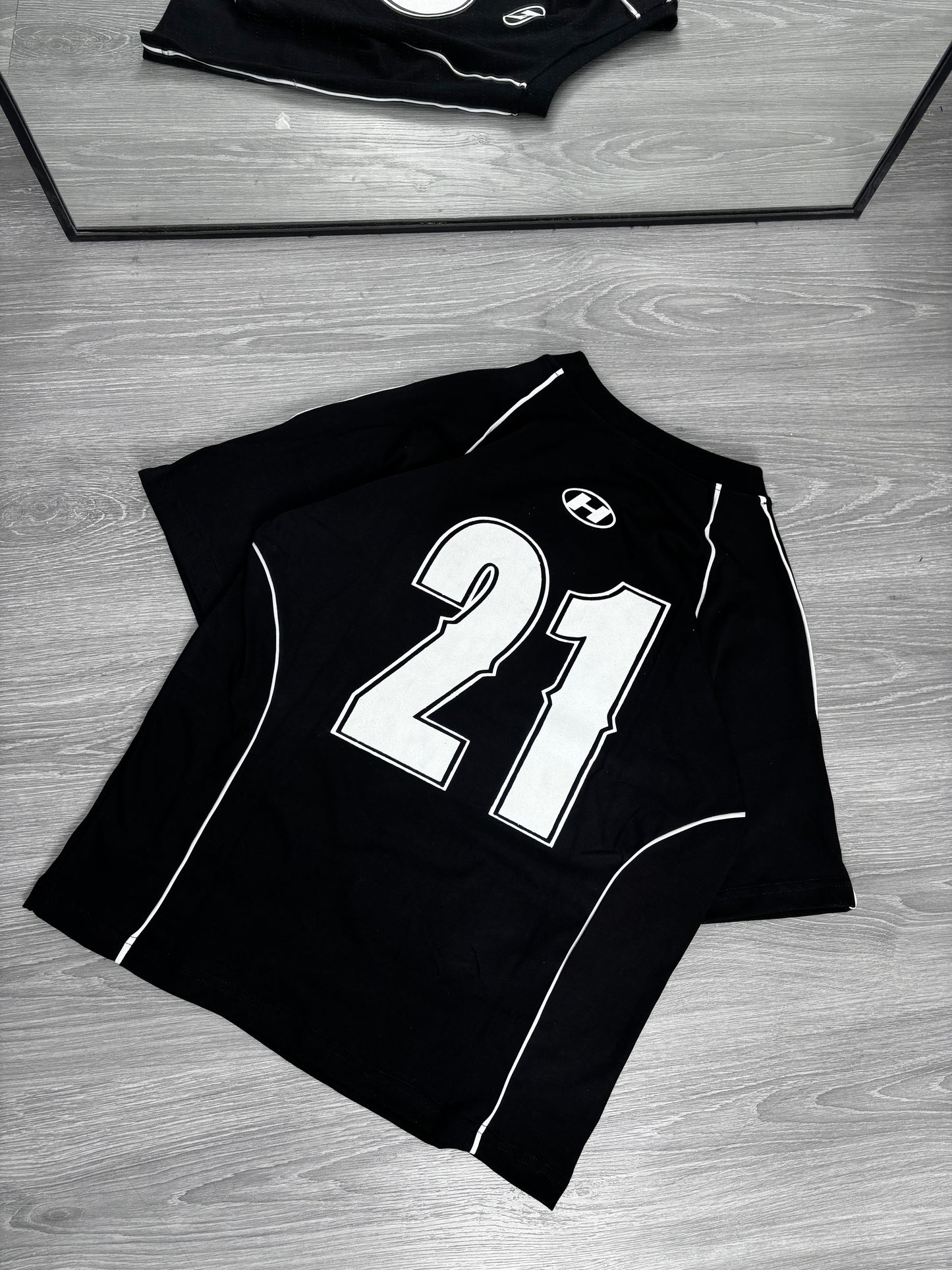 REMERA HUMAN BLACK [oversize]