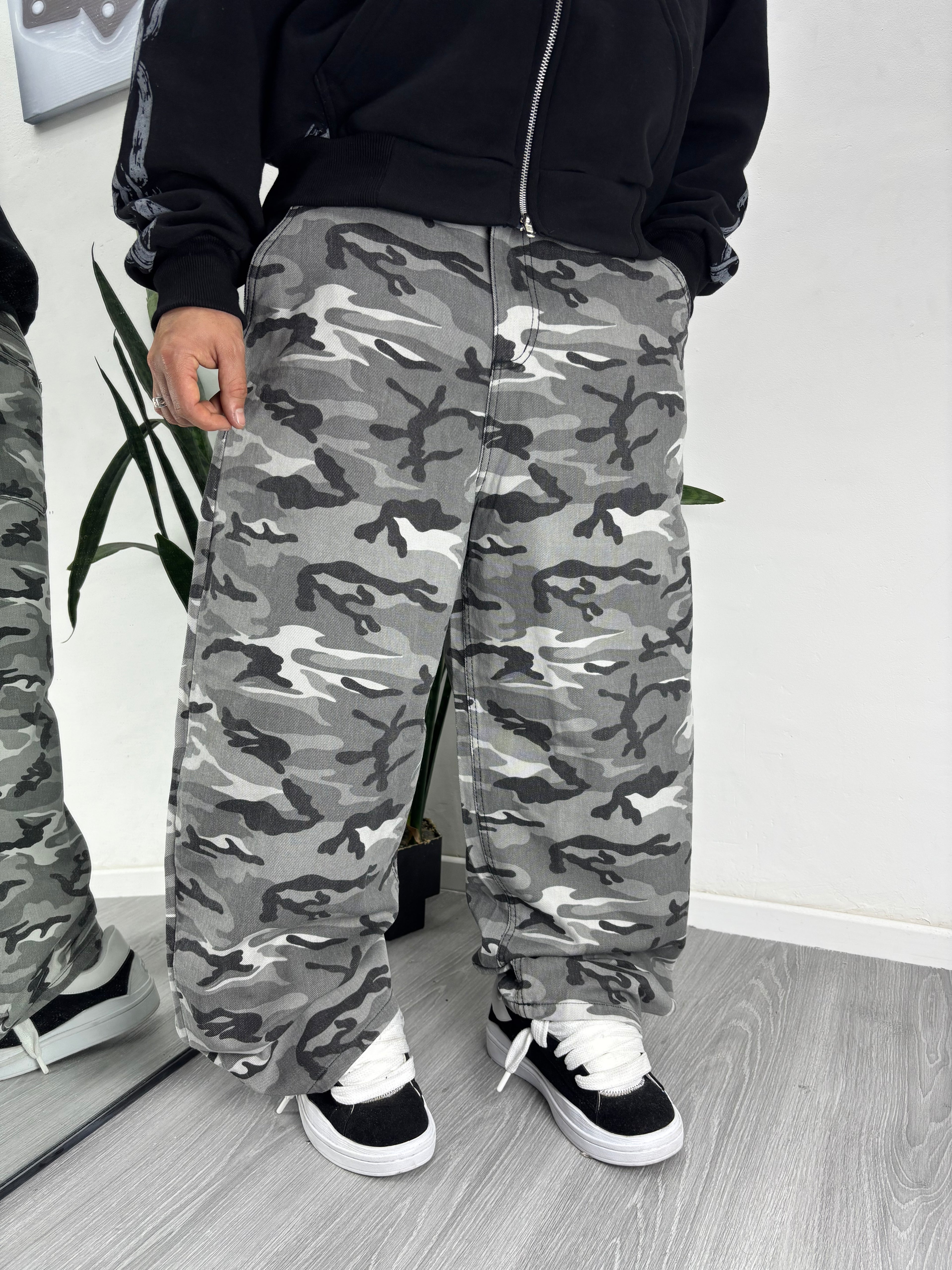 Baggy Gray Camo
