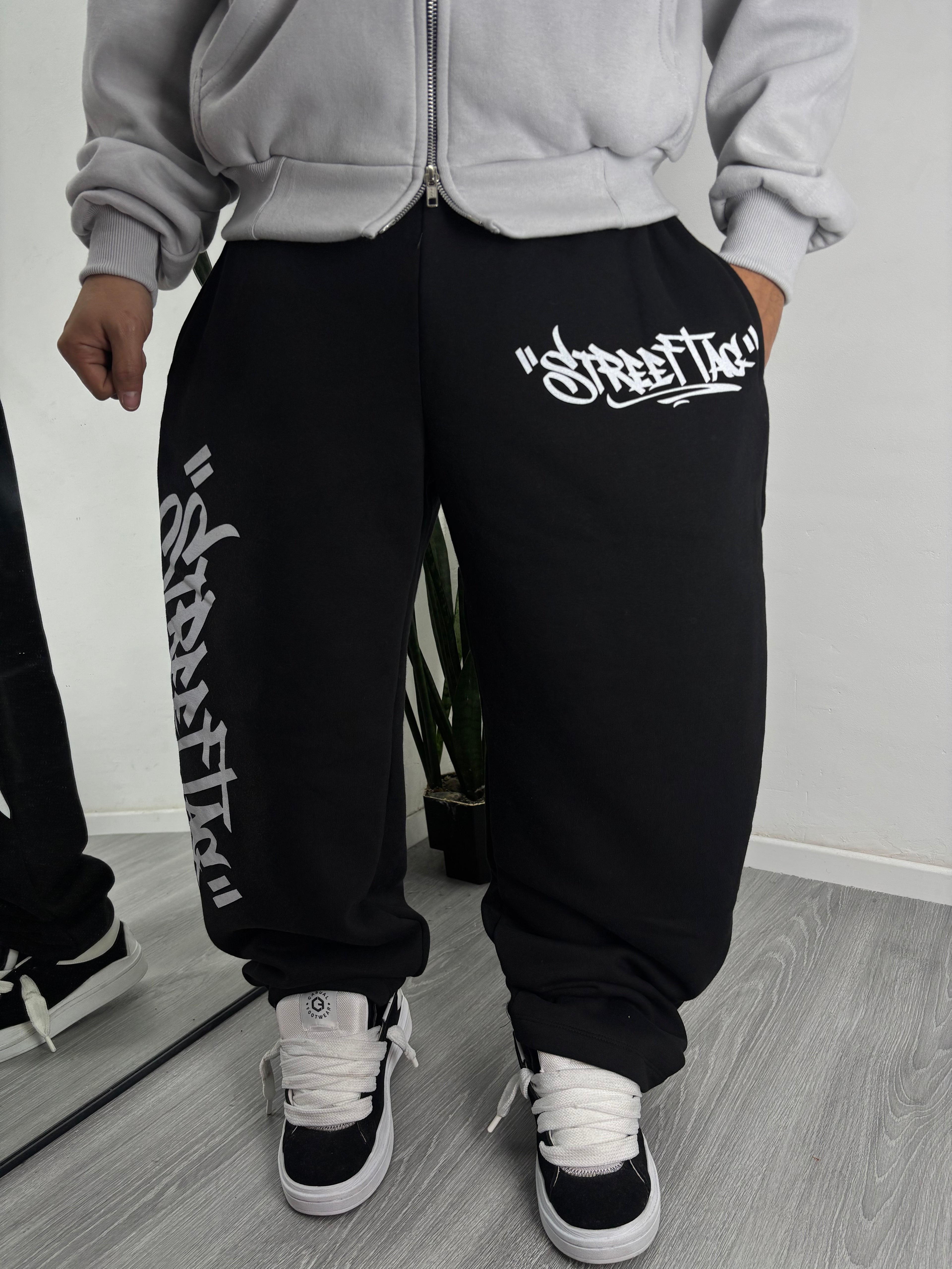 JOGGING Streeflag #negro