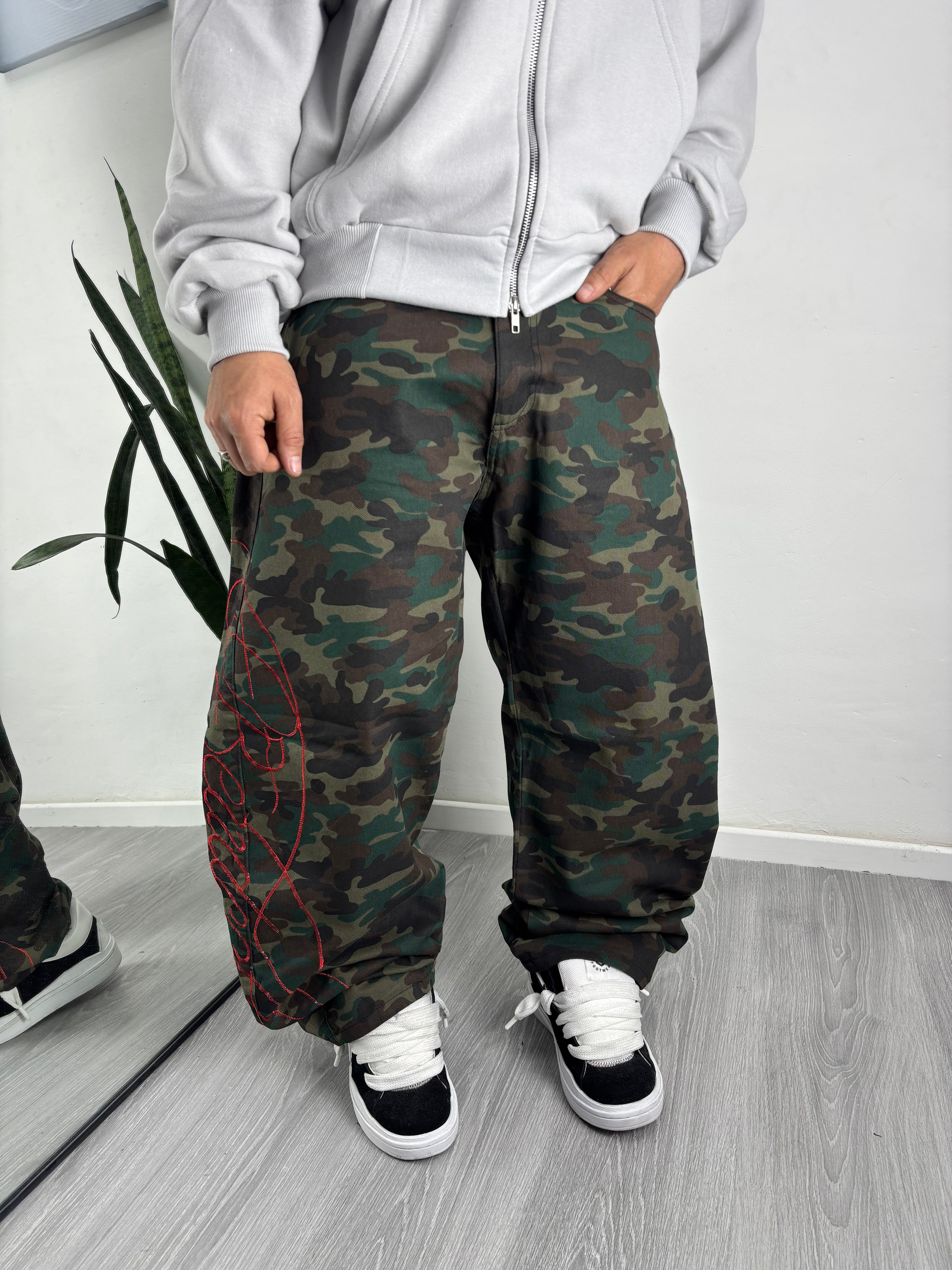 BAGGY CAMU RED