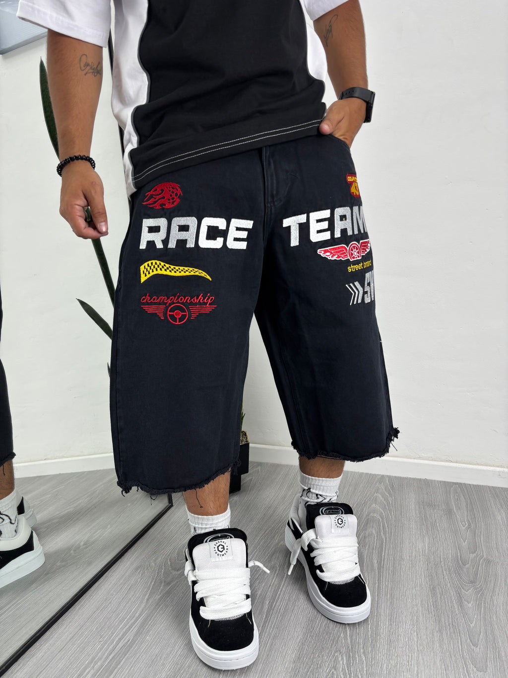 BERMUDA BAGGY RACER