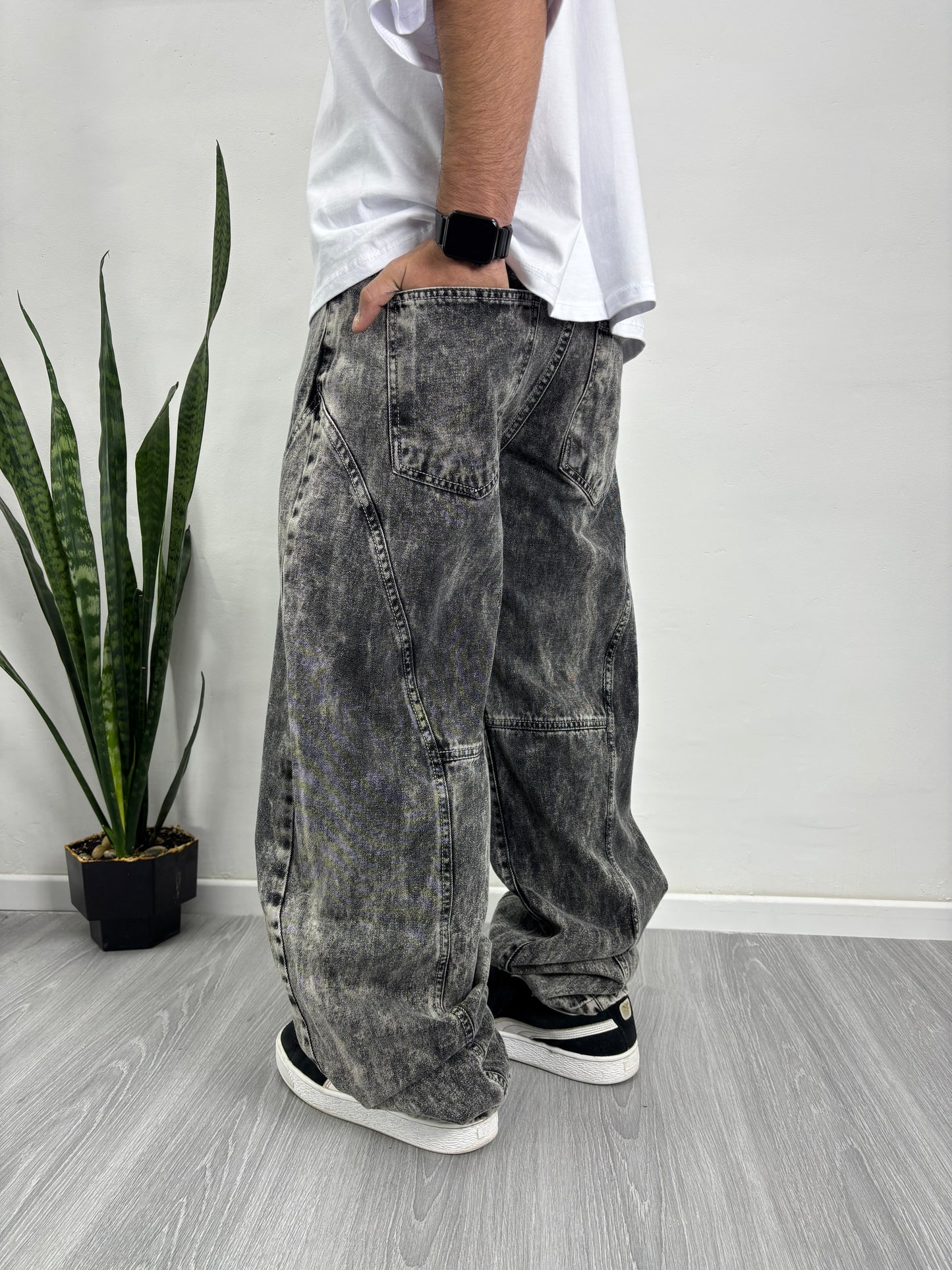 BAGGY GREY