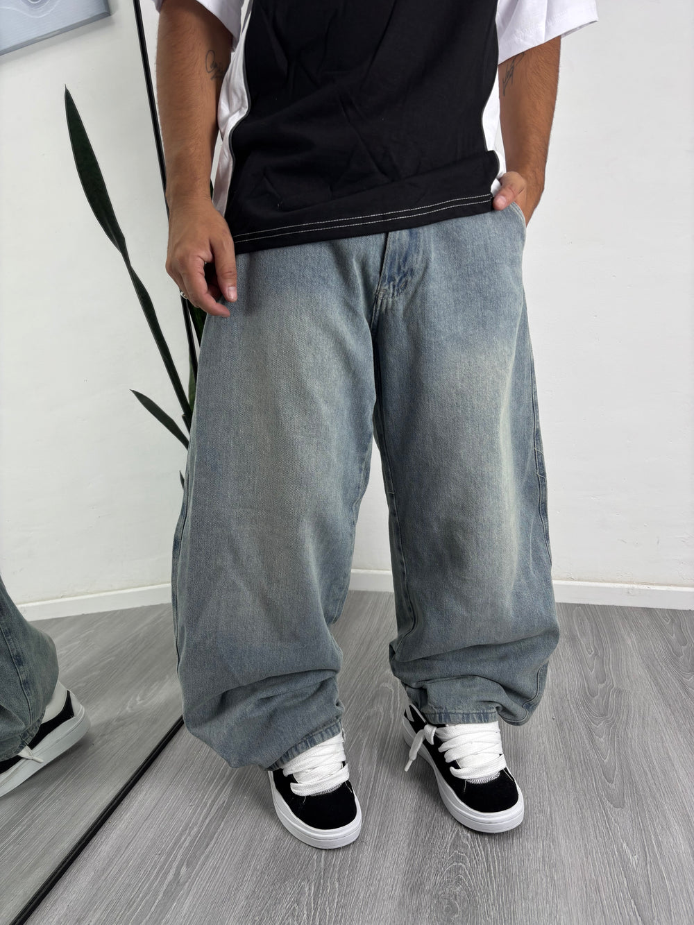 BAGGY LLAMA