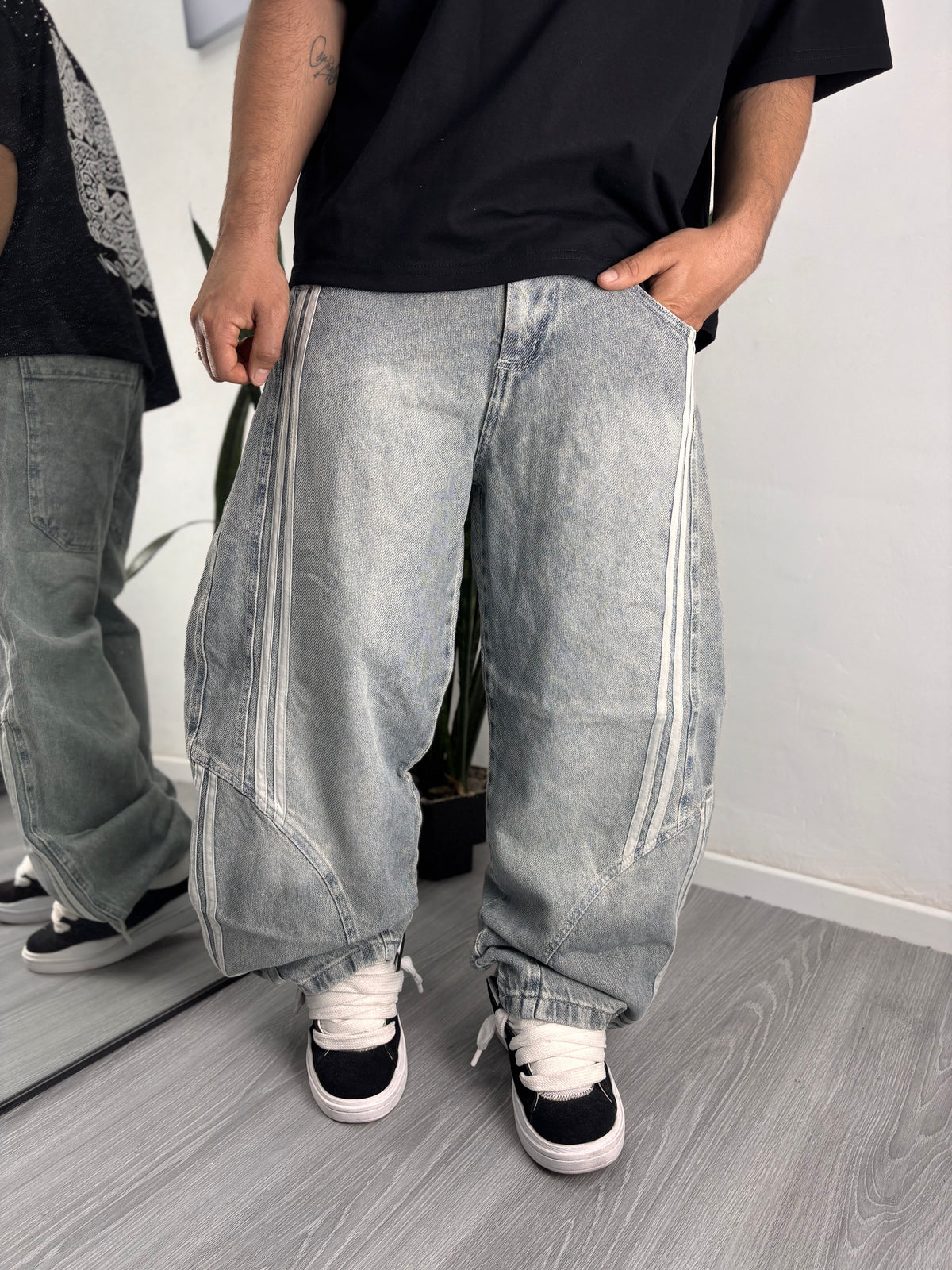 BAGGY LINE