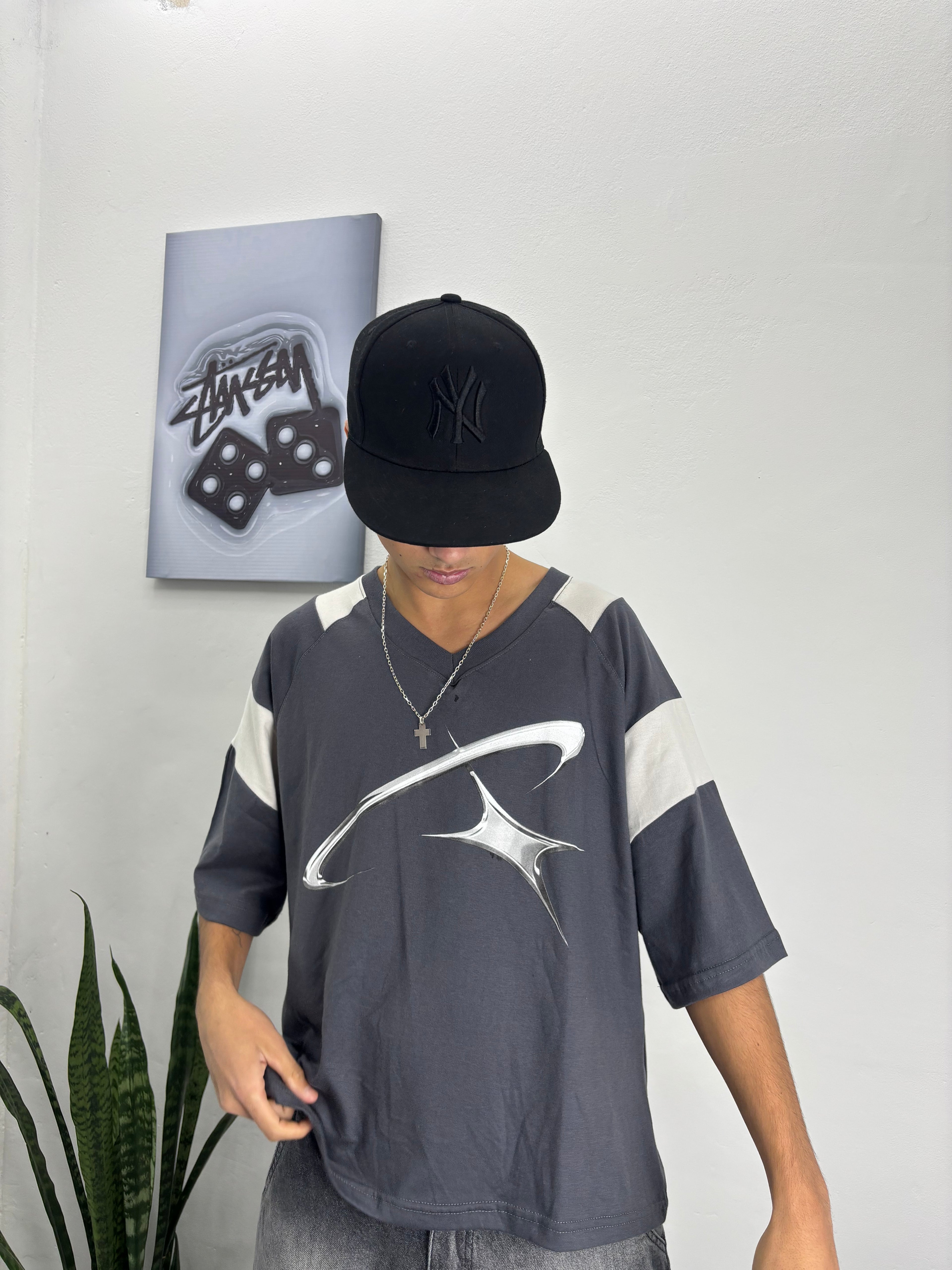 REMERA DESTINO [boxyfit] #gris